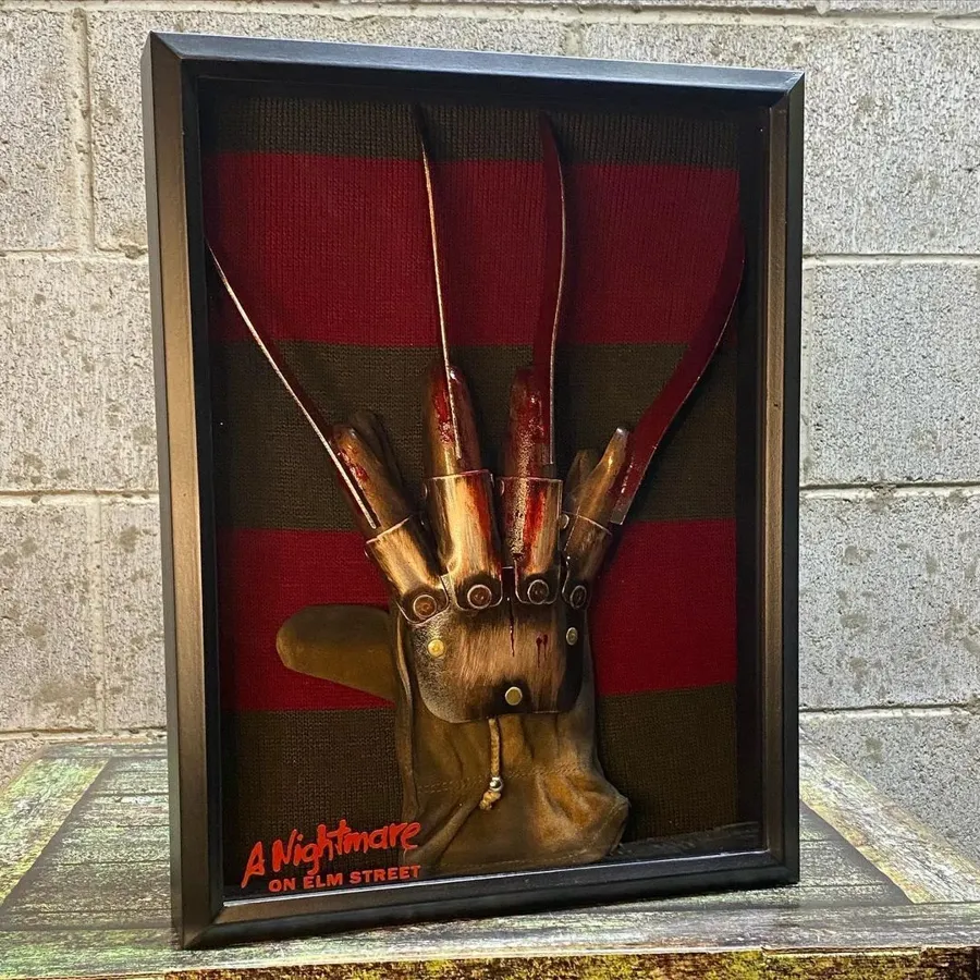 Freddy's Glove Shadow Box Display - Creepy Decor-Halloween