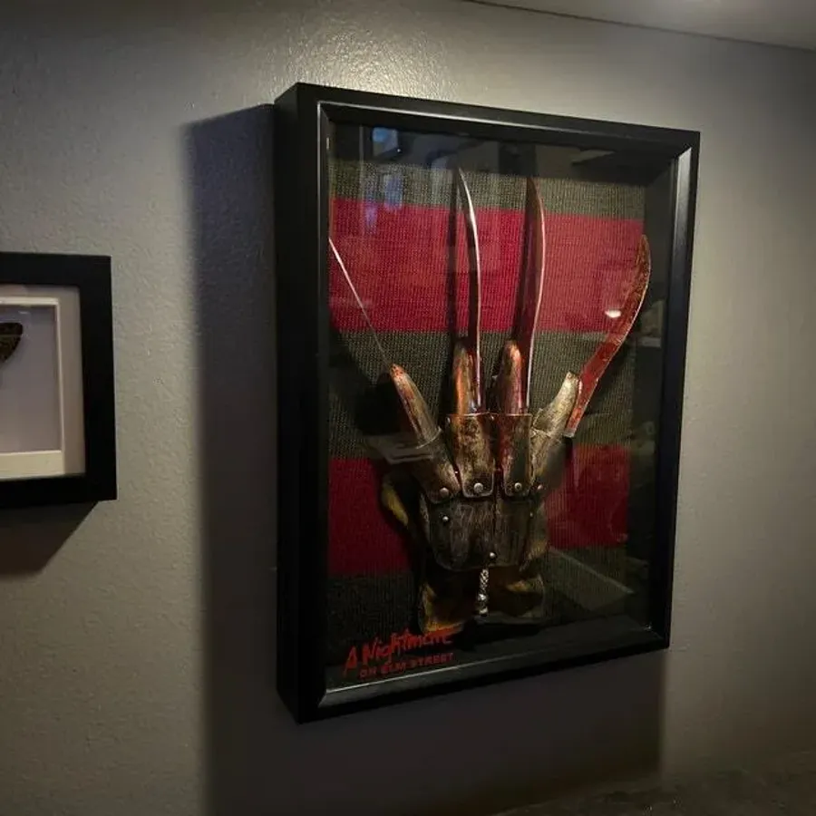 Freddy's Glove Shadow Box Display - Creepy Decor-Halloween