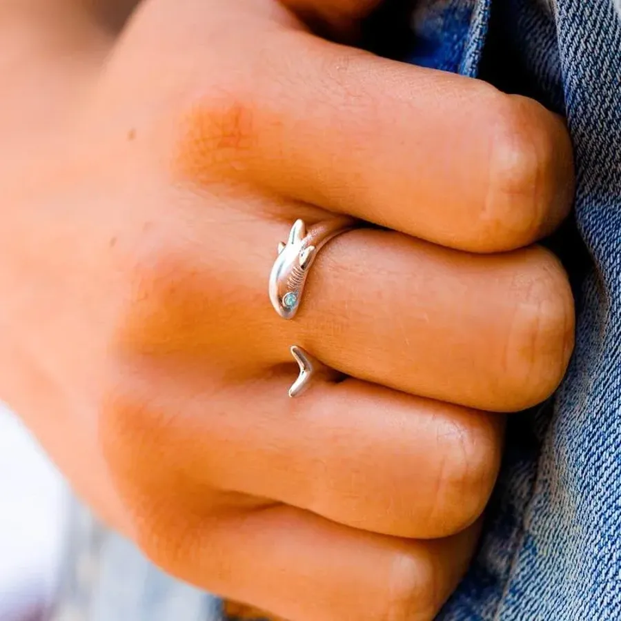 Shark Adjustable Ring