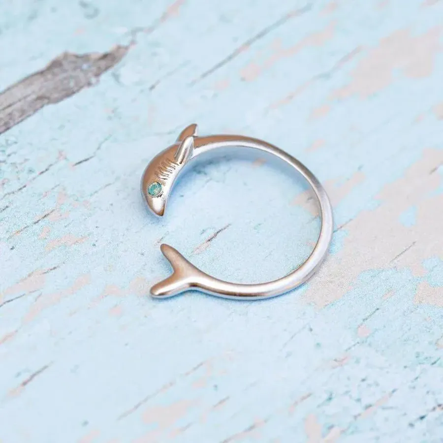 Shark Adjustable Ring