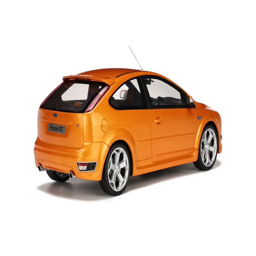 Otto Mobile Ford Focus MK2 ST 2.5 Orange RHD 1:18