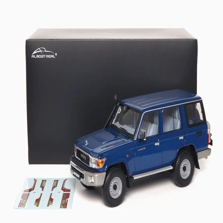 Toyota Land Cruiser 76 2017 Blue 1:18 by Almost Real