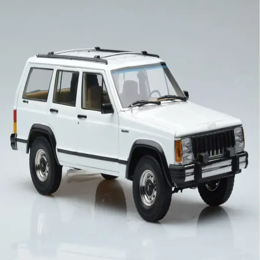 Jeep Cherokee Xj White 1/18