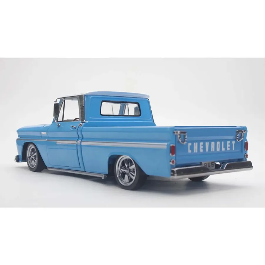 1965 Chevy C-10 Styleside Custom Pickup - Blue 1:18 Scale Diecast