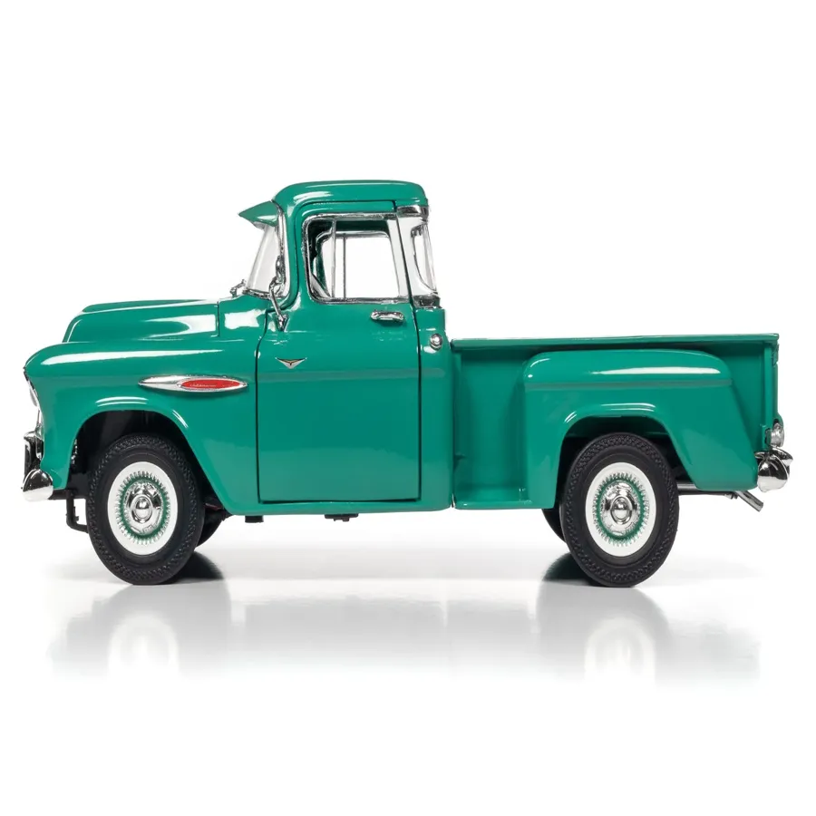 1957 Step Side Pickup 3100 1:18 Scale