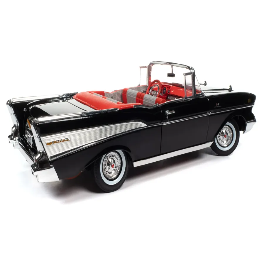 James Bond 1957 Bel Air Convertible 1:18 Scale